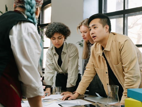 新加坡商業(yè)登記證董事全解析:關(guān)鍵信息與注意事項(xiàng) 新加坡商業(yè)登記證董事全解析:關(guān)鍵信息與注意事項(xiàng)