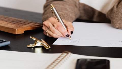 京東國際平臺優點：物流速度快、商品種類豐富、售后服務好